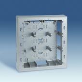 SIMON Трехрядные коробки для открытой установки, матовый алюминий, 250х268х53мм